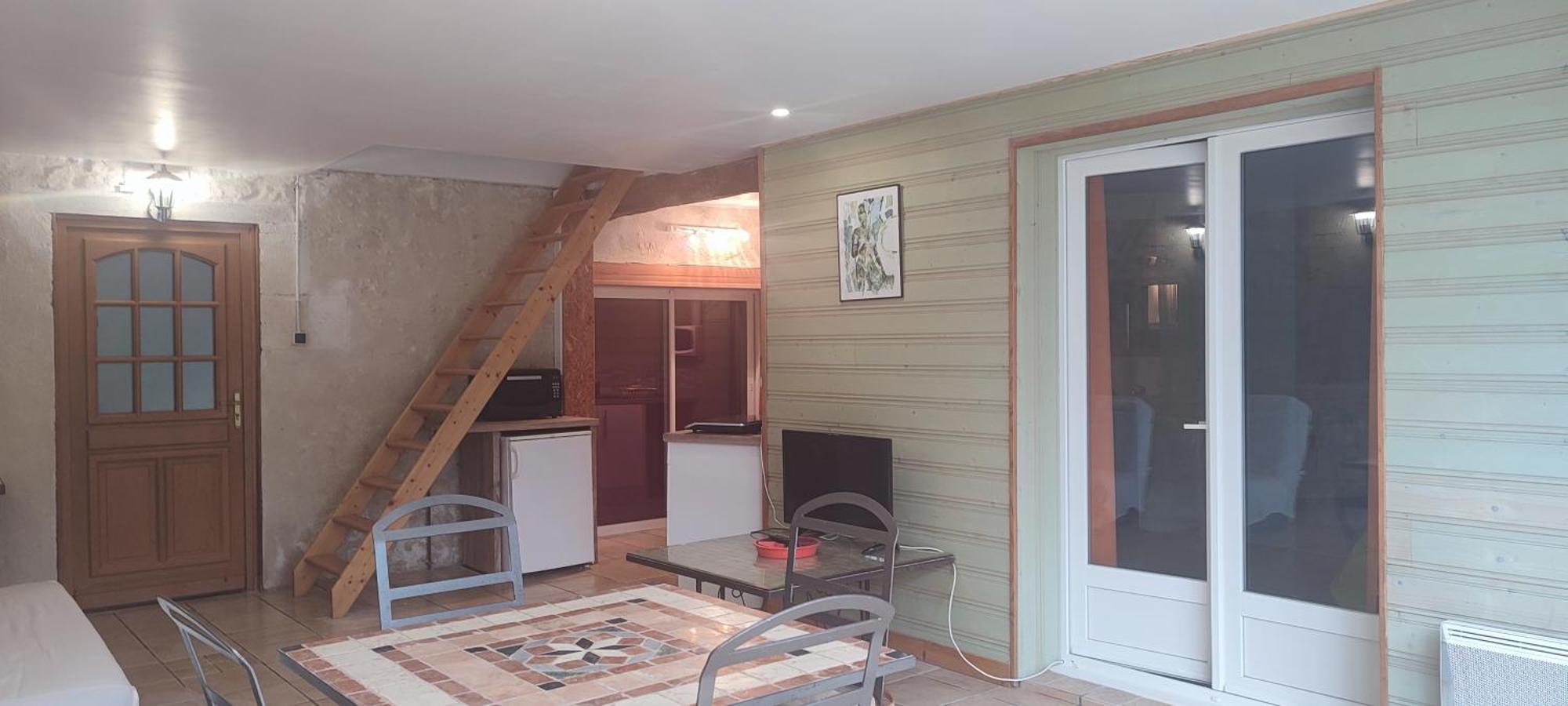 Gite Cosy, Sur Jardin, Terrasse Privee, Parking Au Calme En Rdc Gemozac Екстер'єр фото