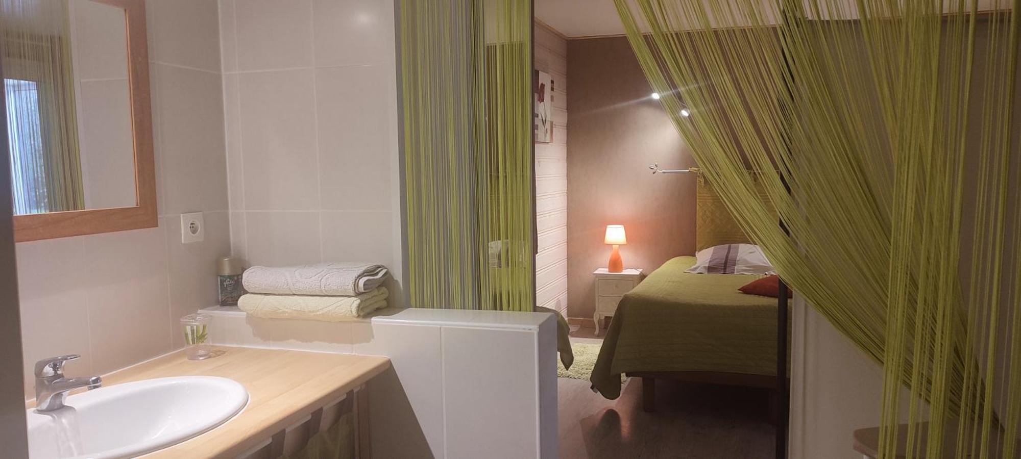 Gite Cosy, Sur Jardin, Terrasse Privee, Parking Au Calme En Rdc Gemozac Екстер'єр фото
